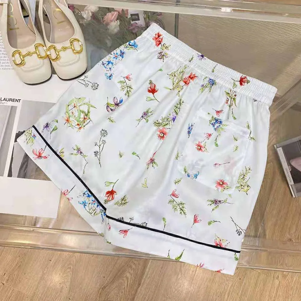 Dior Chez Moi Shorts White Silk Twill with Multicolor D for Women in Constellation Motif Dior Chez Moi Shorts White Silk Twill with Multicolor D for Women in Constellation Motif