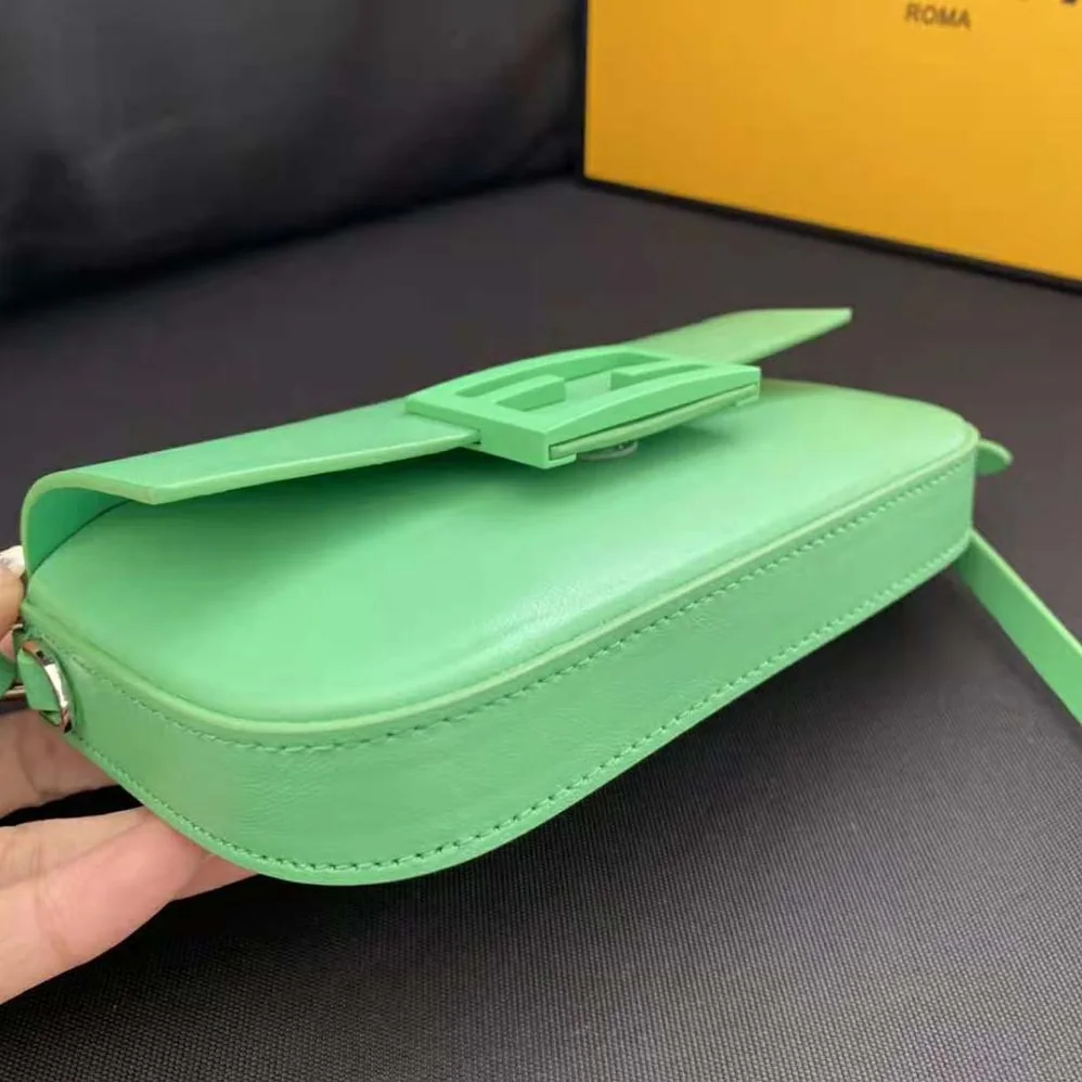 Fendi Baguette Phone Pouch Green Patent Leather Pouch for Women Fendi Baguette Phone Pouch Green Patent Leather Pouch for Women