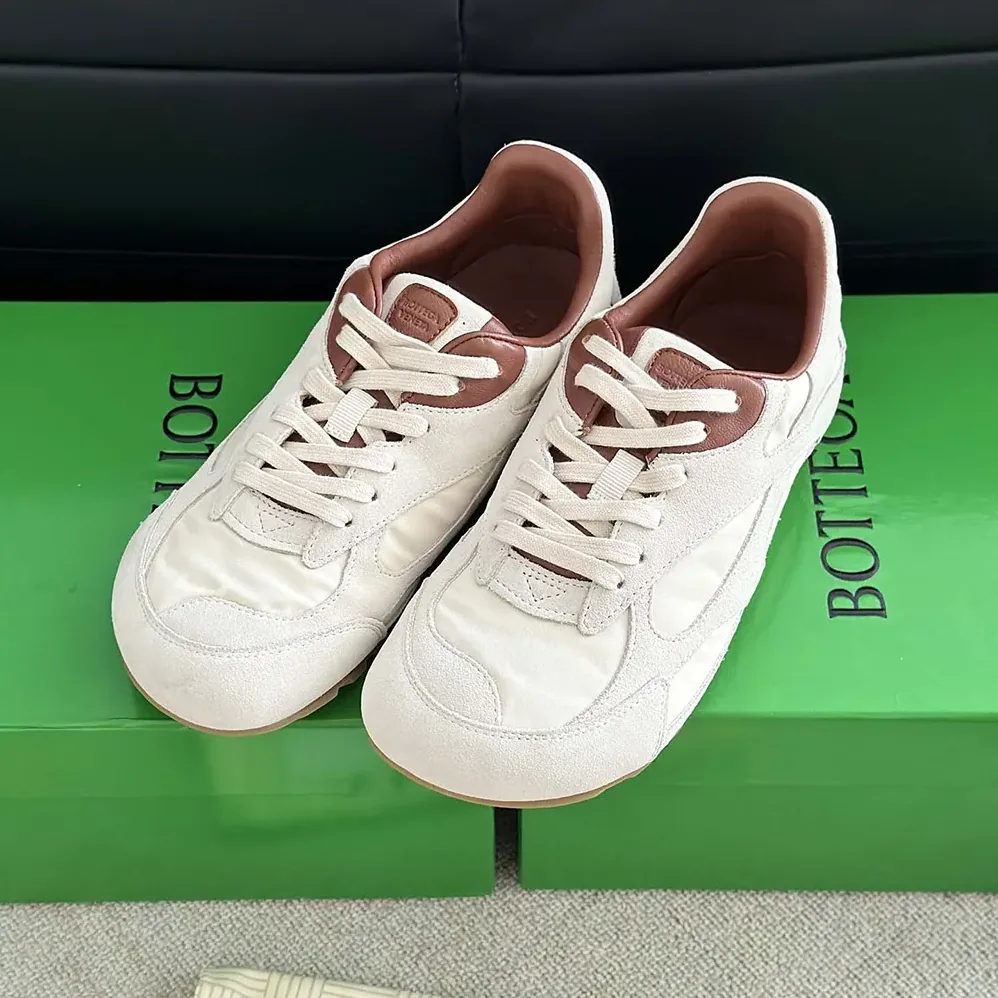 Bottega Veneta Orbit Flash Sneaker for Unisex in Beige