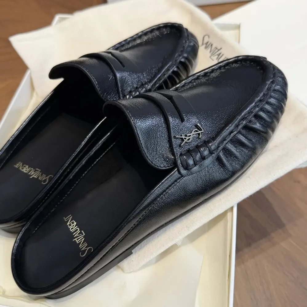 Saint Laurent YSL Le Loafer Mules in Shiny Creased Leather for Unisex
