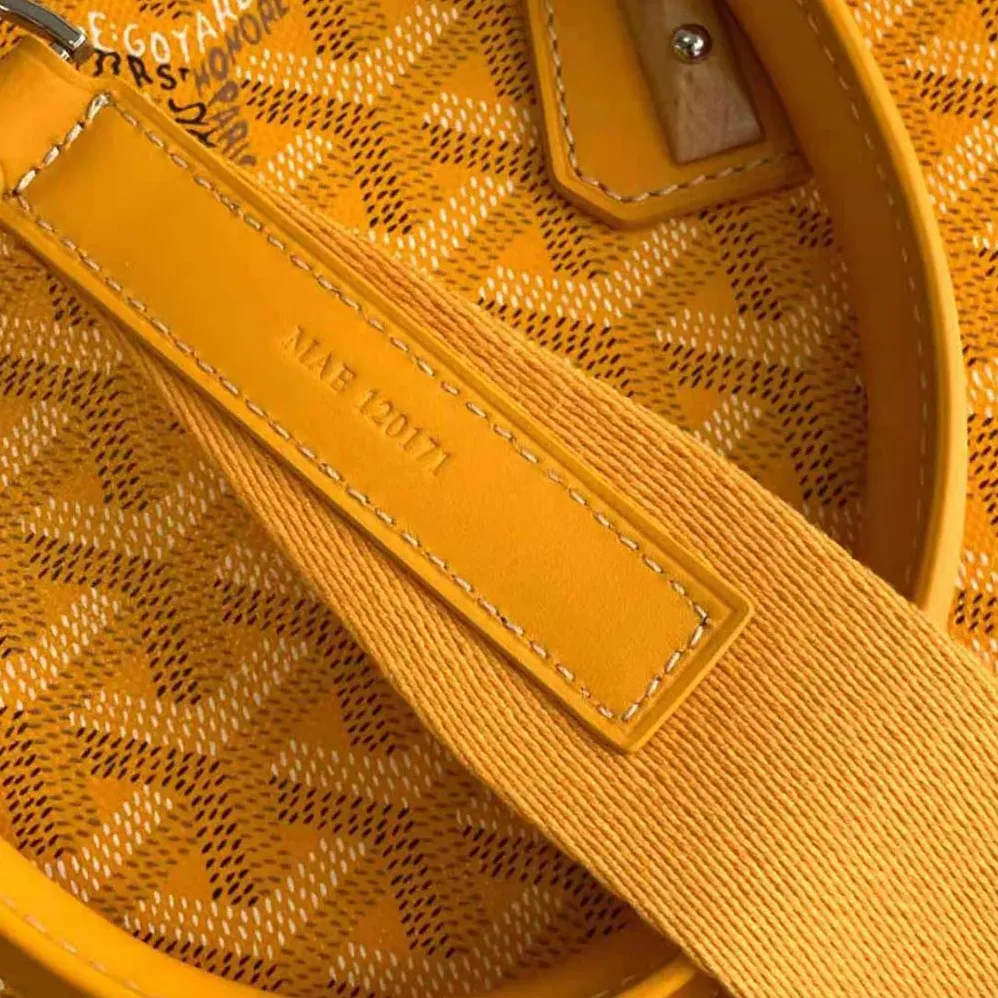 Goyard Vendôme PM Bag for Women in Yellow