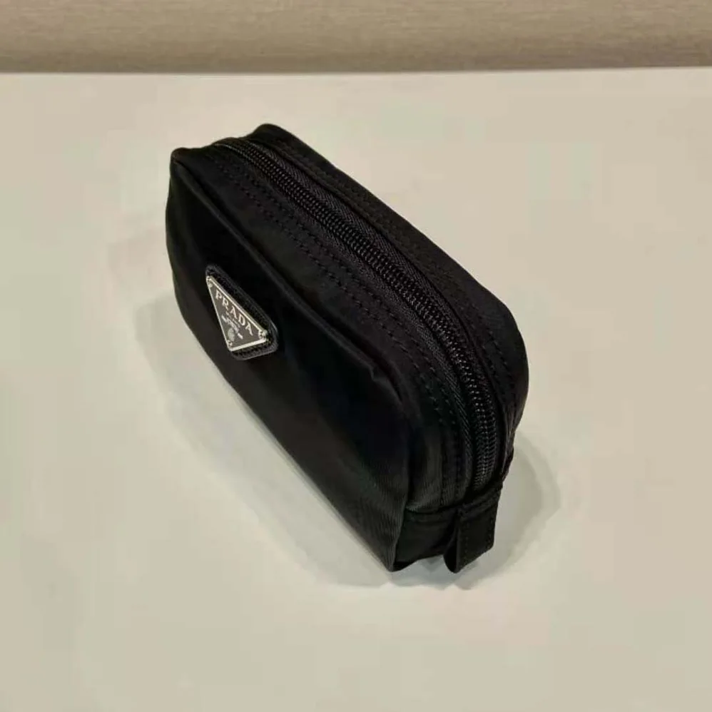 Prada Small Re-Nylon Wallet for Women in Black Prada Small Re-Nylon Wallet for Women in Black