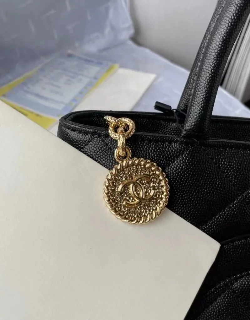 Chanel Medallion Tote Shoulder Black Bag / Chanel Medallion Tote Shoulder Black Bag /