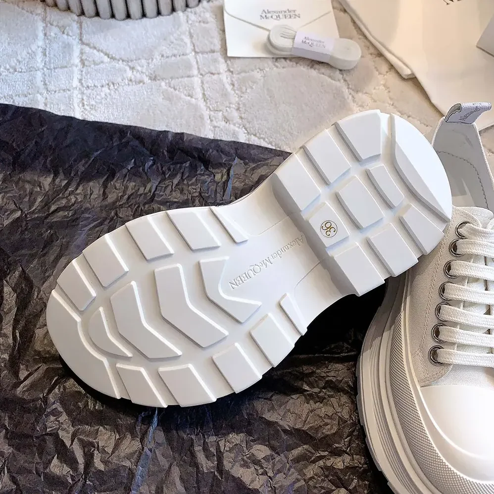 Alexander Mcqueen Tread Slick Lace Up in White for Unisex