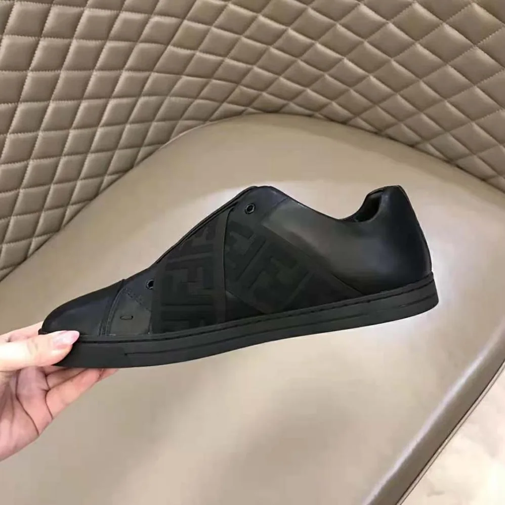 Fendi Sneakers Black Leather Slip for Men in ons Fendi Sneakers Black Leather Slip for Men in ons