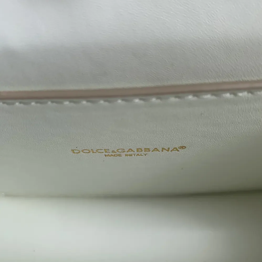 Dolce Gabbana D&G Medium Smooth Calfskin Devotion Bag for Women in White