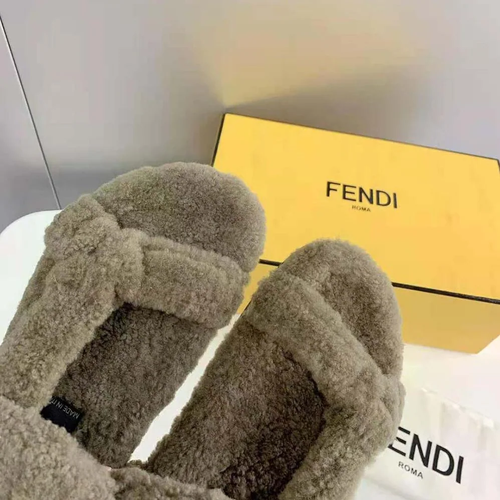 Fendi Feel Green Sheepskin Sandals for Women