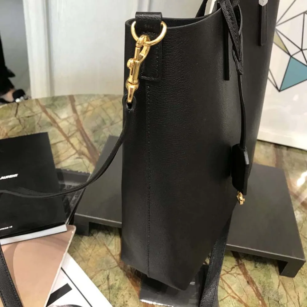 Saint Laurent YSL Saint Laurent Toy Shopping Supple for Women in Black Saint Laurent YSL Saint Laurent Toy Shopping Supple for Women in Black