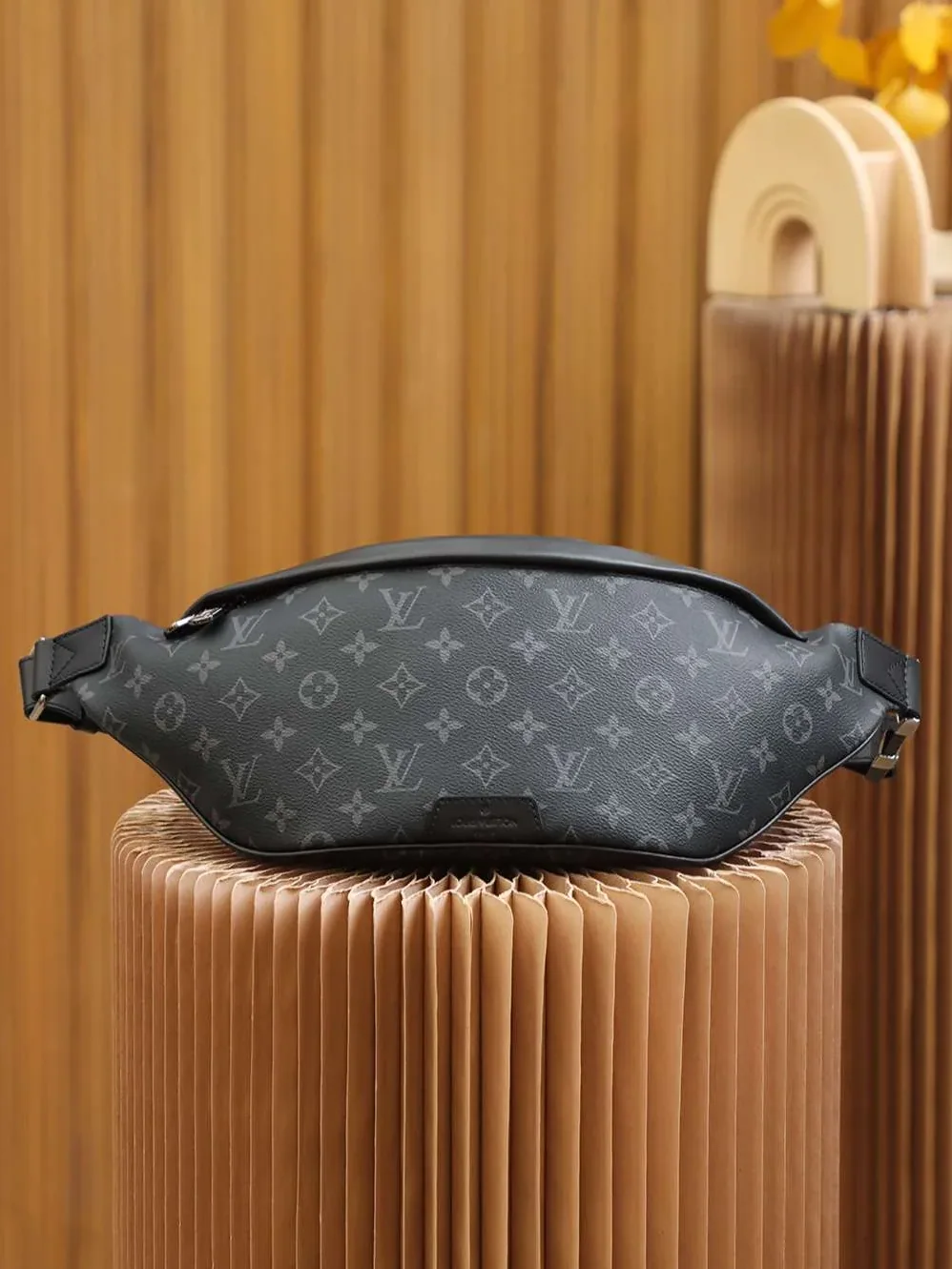 Louis Vuitton Discovery Bumbag in Black Silver Hardware Louis Vuitton Discovery Bumbag in Black Silver Hardware