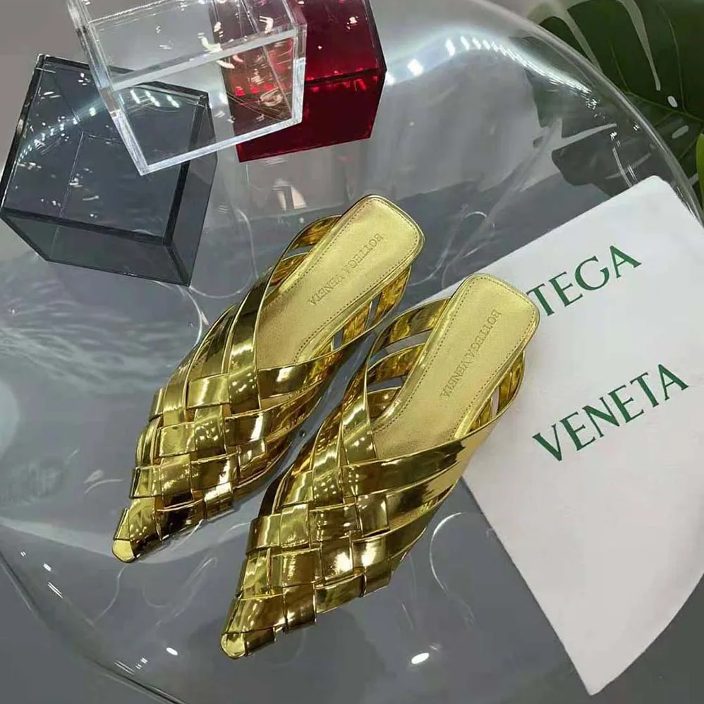 Bottega Veneta Alfie Slipper Open-back Intreccio Leather Slippers for Women in Gold Bottega Veneta Alfie Slipper Open-back Intreccio Leather Slippers for Women in Gold
