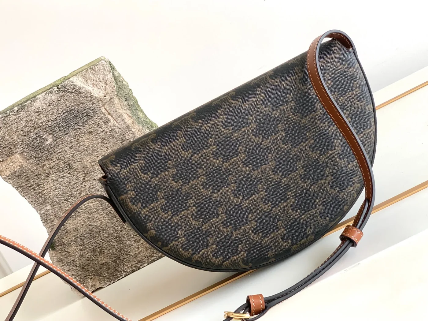 Celine Bucket In Trimophe Canvas Brown /