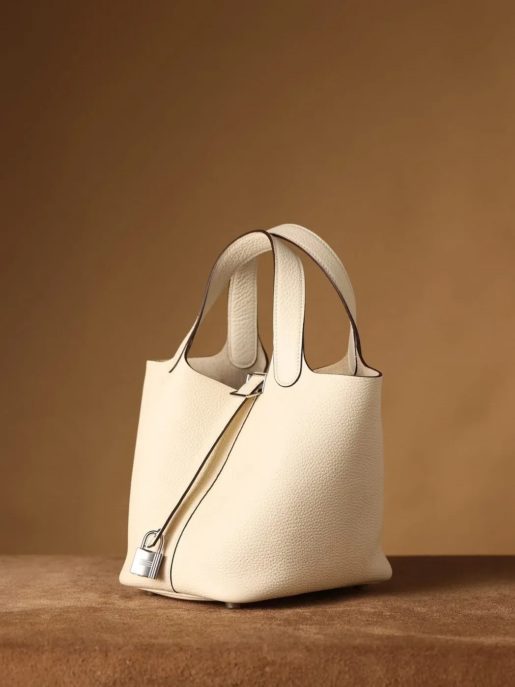 Hermes Picotin Lock 18 Cream Bag Hermes Picotin Lock 18 Cream Bag