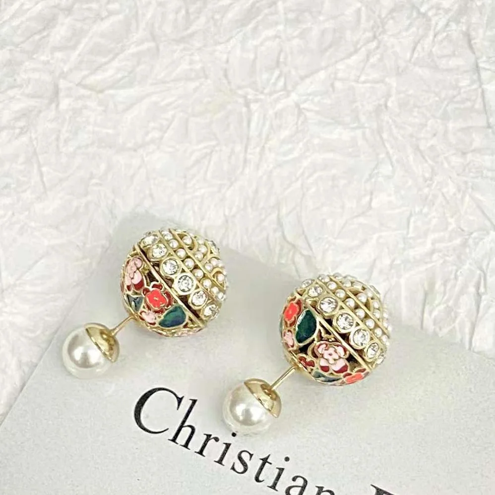 Dior 30 Tribales Earrings Gold for Women in Finish Metal Dior 30 Tribales Earrings Gold for Women in Finish Metal