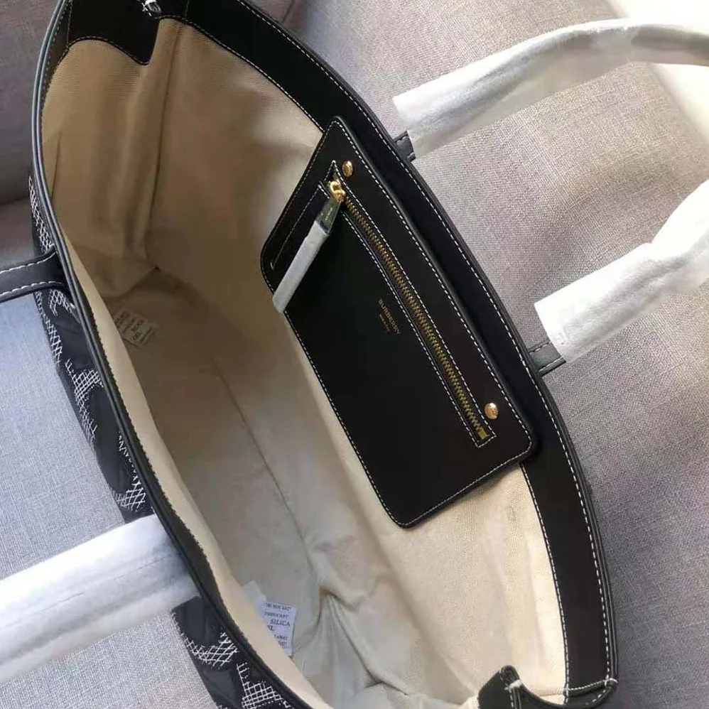 Burberry Monogram Print E-canvas Tote Bag for Women in Black Burberry Monogram Print E-canvas Tote Bag for Women in Black