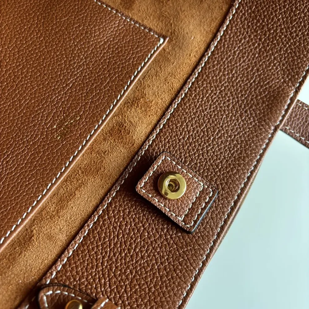 Celine Mini Cabas Anais Cuir Triomphe in Grained Calfskin for Unisex in Brown Celine Mini Cabas Anais Cuir Triomphe in Grained Calfskin for Unisex in Brown