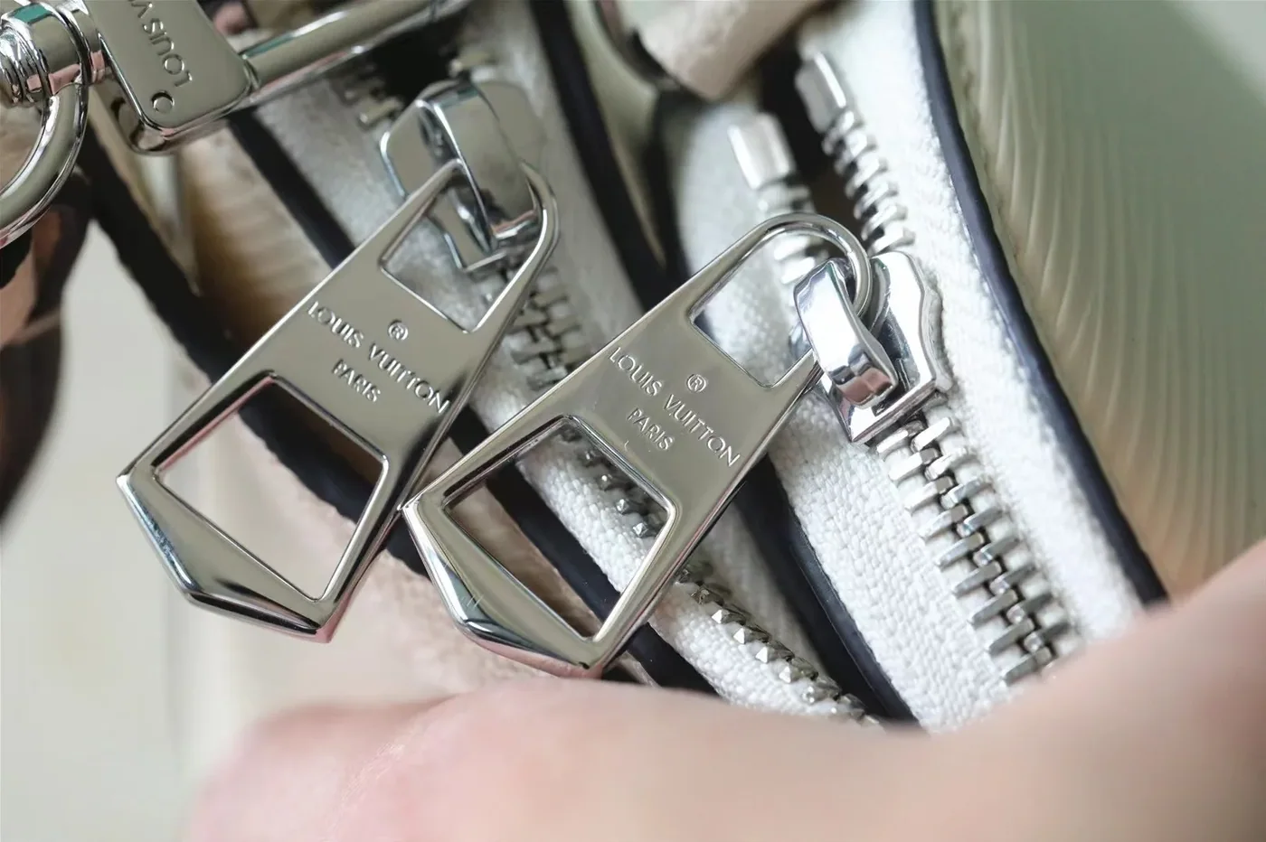 Louis Vuitton Marellini White /