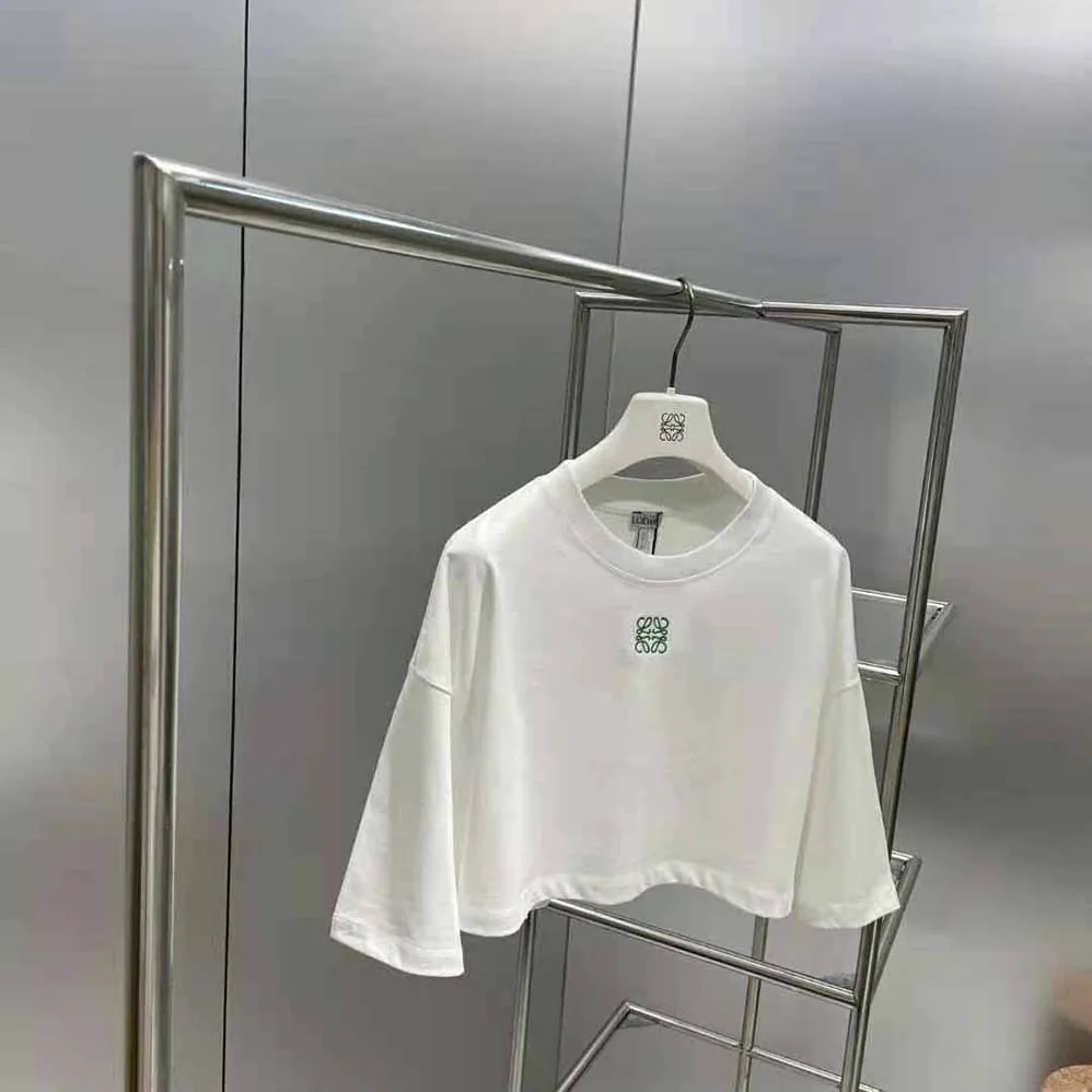 Loewe Cropped Anagram T-shirt in Cotton for Women in White Loewe Cropped Anagram T-shirt in Cotton for Women in White