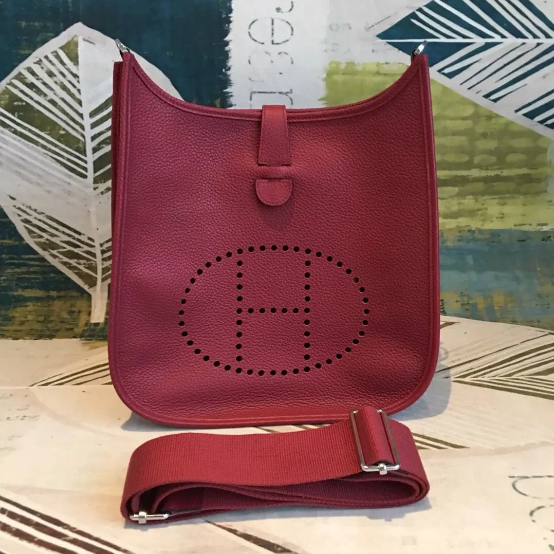 Hermes Evelyne III PM Bag Burgundy Silver Toned Hardware /11.4 Hermes Evelyne III PM Bag Burgundy Silver Toned Hardware /11.4