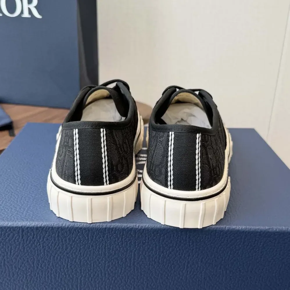 Dior Hooper Low-Top Sneaker Black Dior Oblique Jacquard and Black Suede Calfskin for Unisex