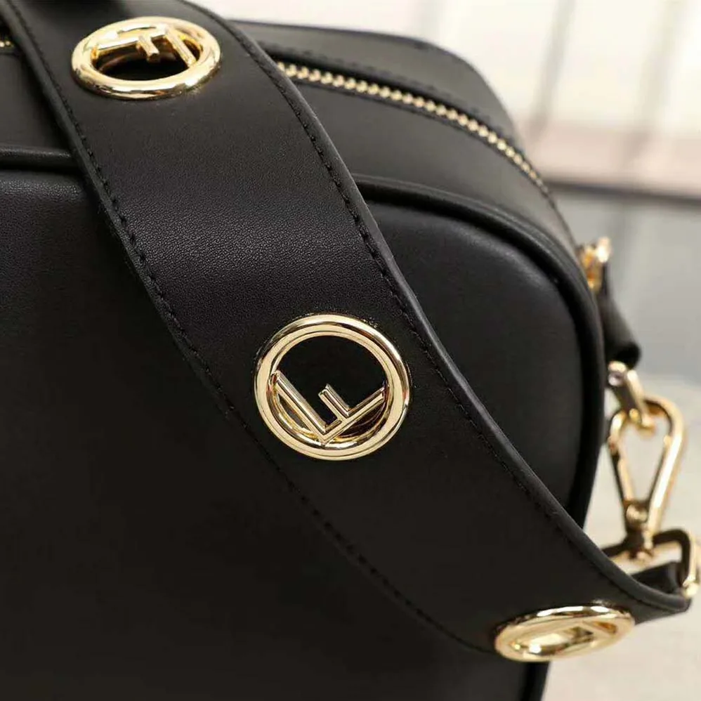 Fendi Camera Case Leather Bag for Women in Black Fendi Camera Case Leather Bag for Women in Black