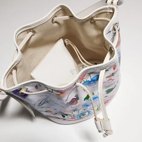 Gucci Venice Small Bucket Bag / White/ Multicolor Gucci Flora Coated Canvas Palladium Hardware