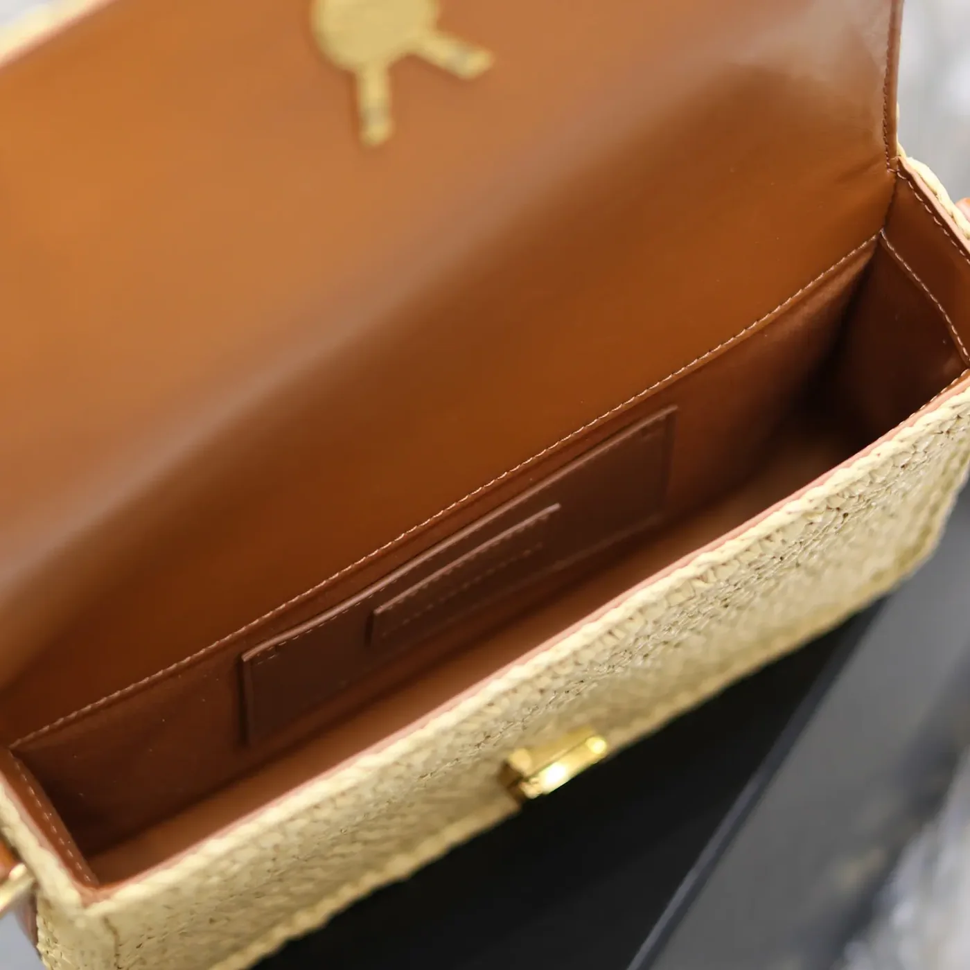 Saint Laurent YSL Solferino Medium in Raffia and Vegetable for Women in tanned Leather Saint Laurent YSL Solferino Medium in Raffia and Vegetable for Women in tanned Leather