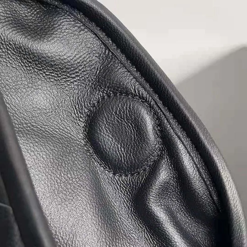 Bottega Veneta Small Hop with Intrecciato Craftsmanship in Calfskin Leather for Women in Black