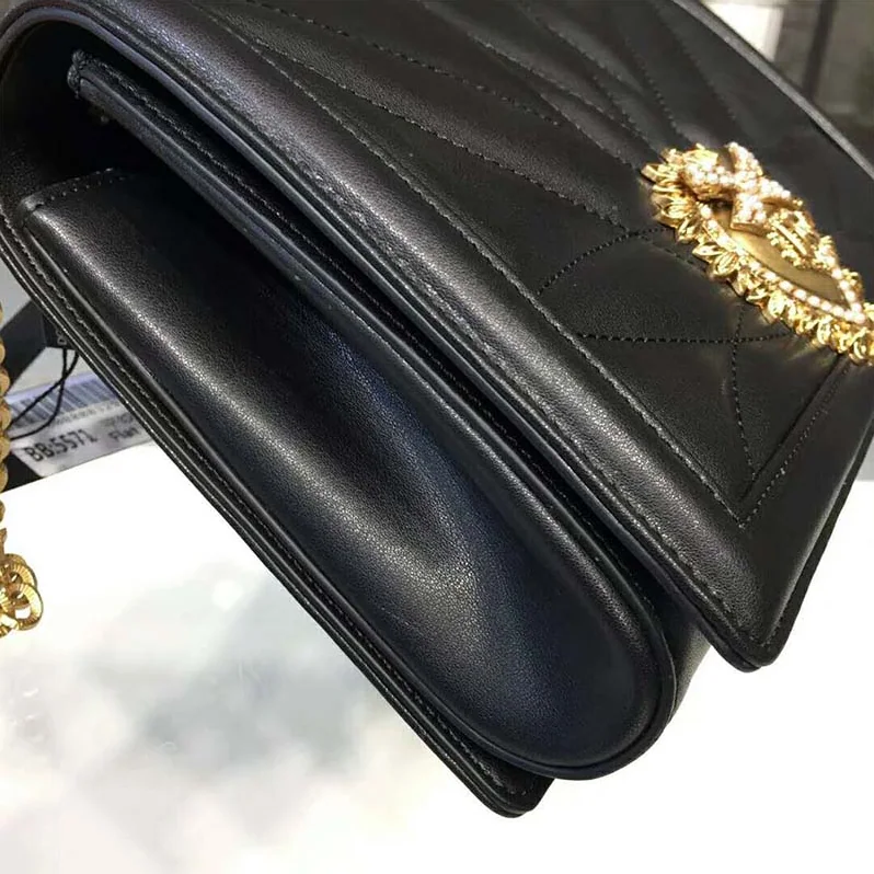 Dolce Gabbana D&G Medium Devotion Bag Quilted Nappa Leather for Women in Black Dolce Gabbana D&G Medium Devotion Bag Quilted Nappa Leather for Women in Black
