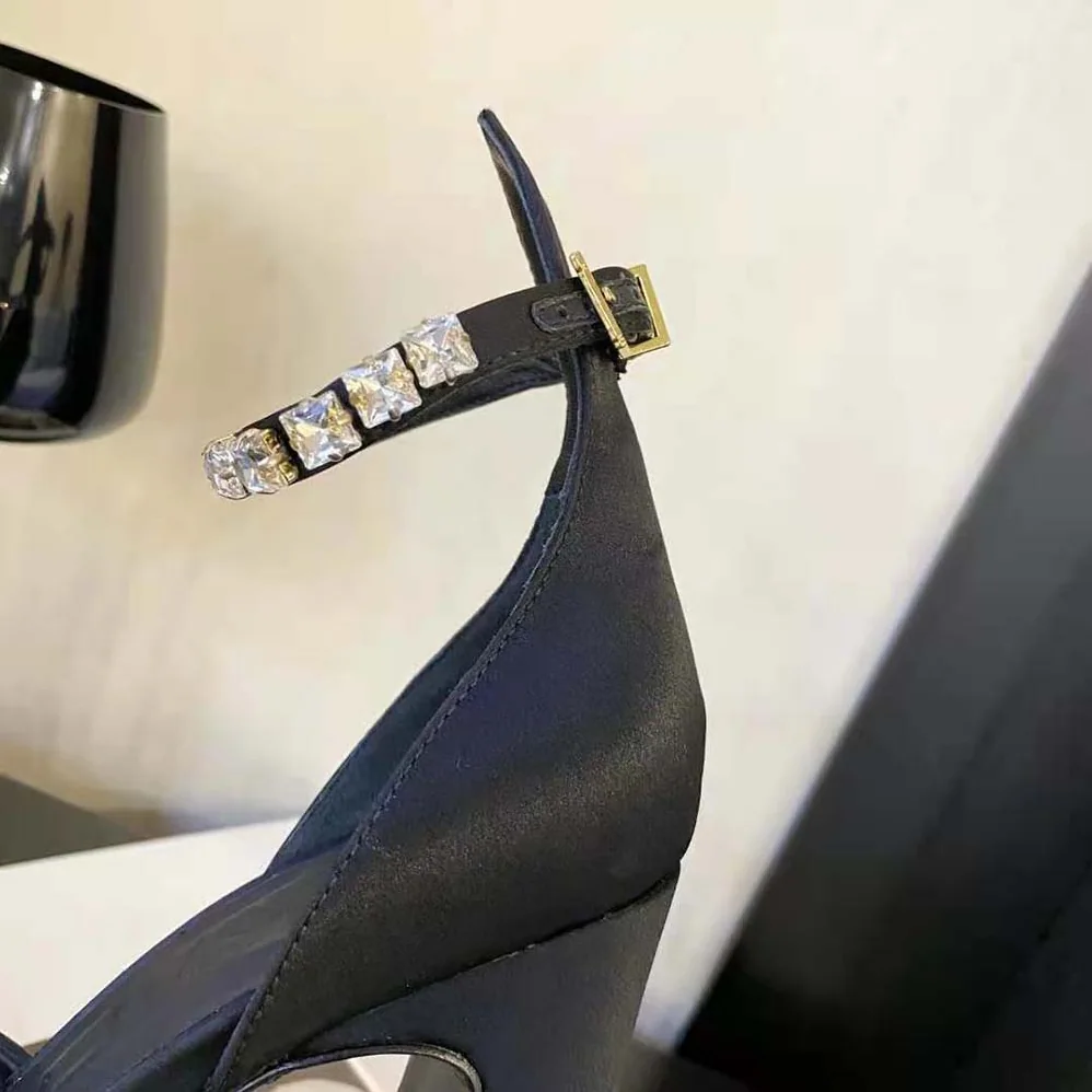 Versace Aevitas Pointy Platform Pumps in 16cm Heel Height for Women