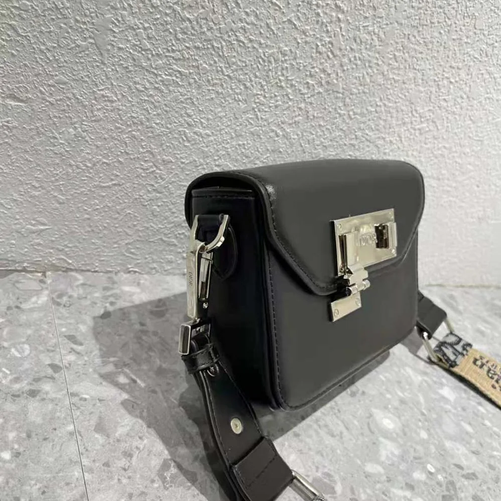 Dior Messenger Pouch Black Smooth Calfskin for Men