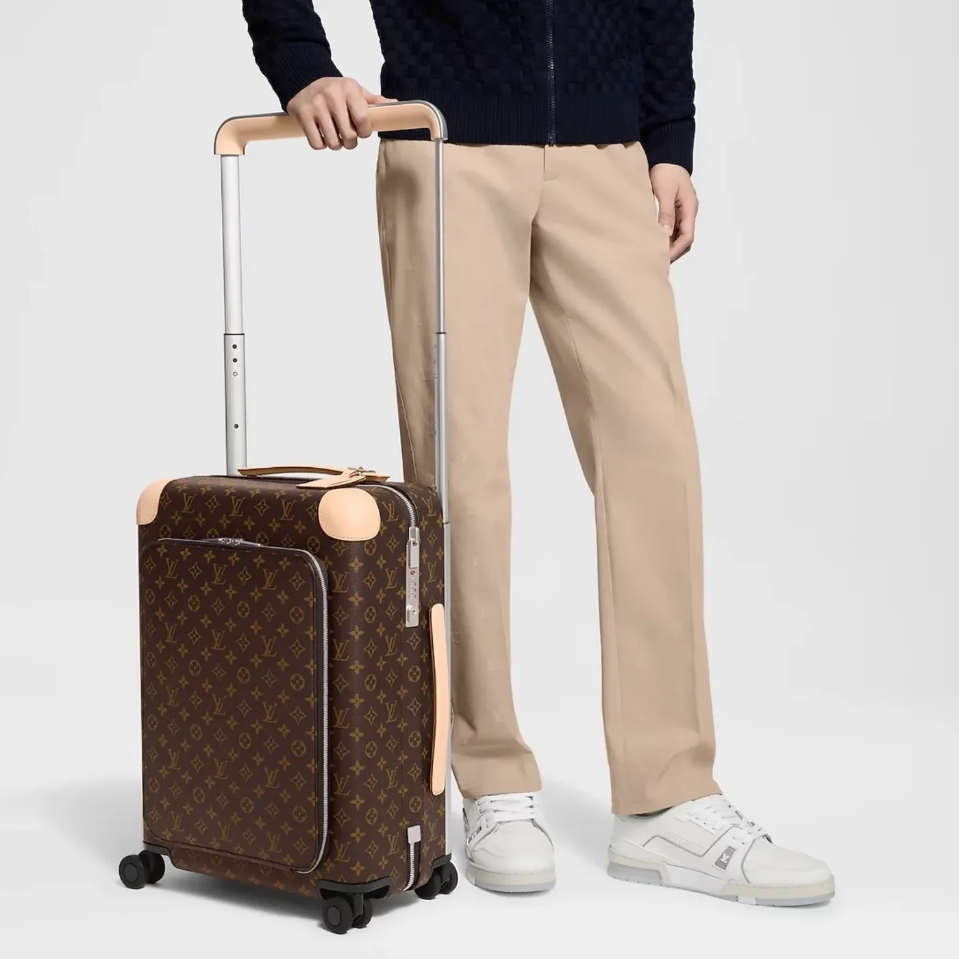 Louis Vuitton Horizon Business Suitcase in Brown Champagne Hardware