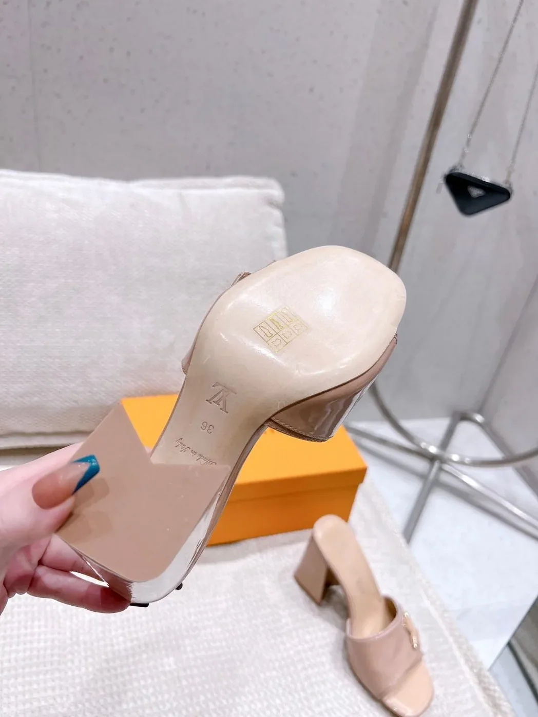 Louis Vuitton Shake Mule Beige Louis Vuitton Shake Mule Beige