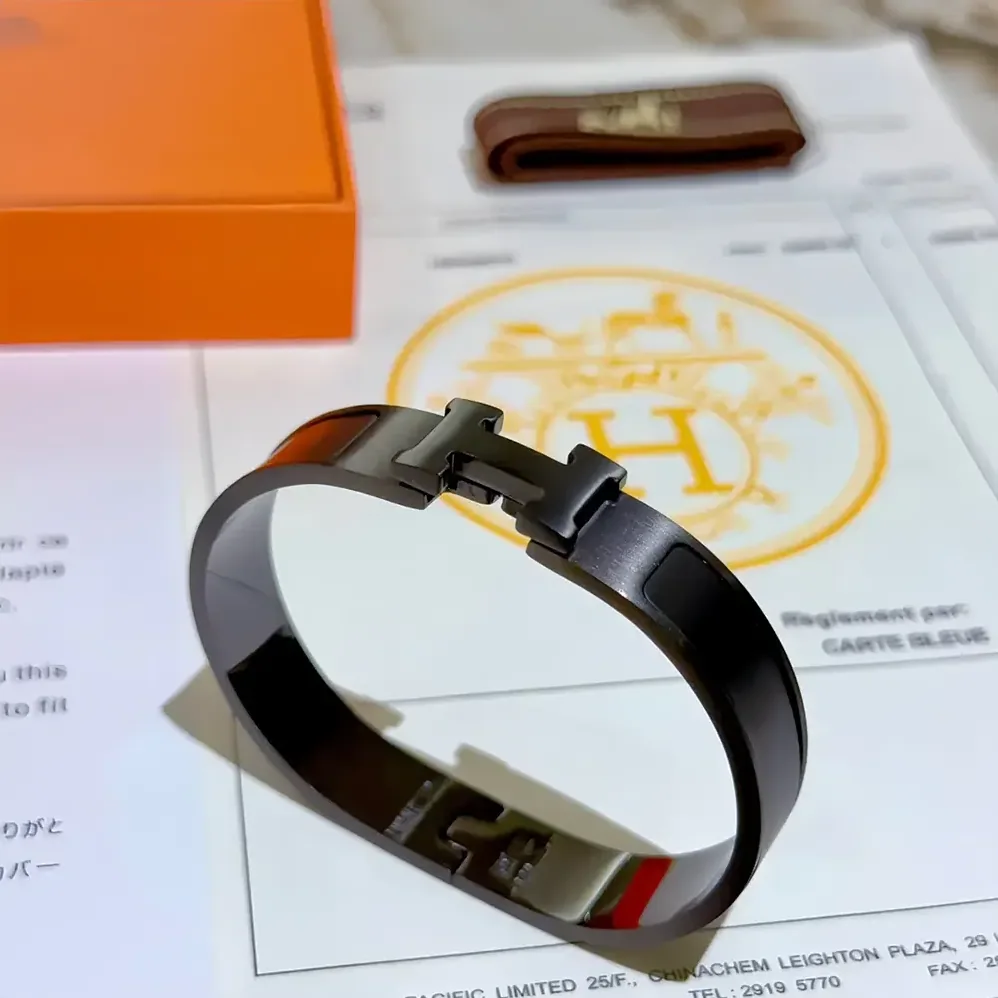 Hermes Clic HH So Black Bracelet for Unisex Hermes Clic HH So Black Bracelet for Unisex