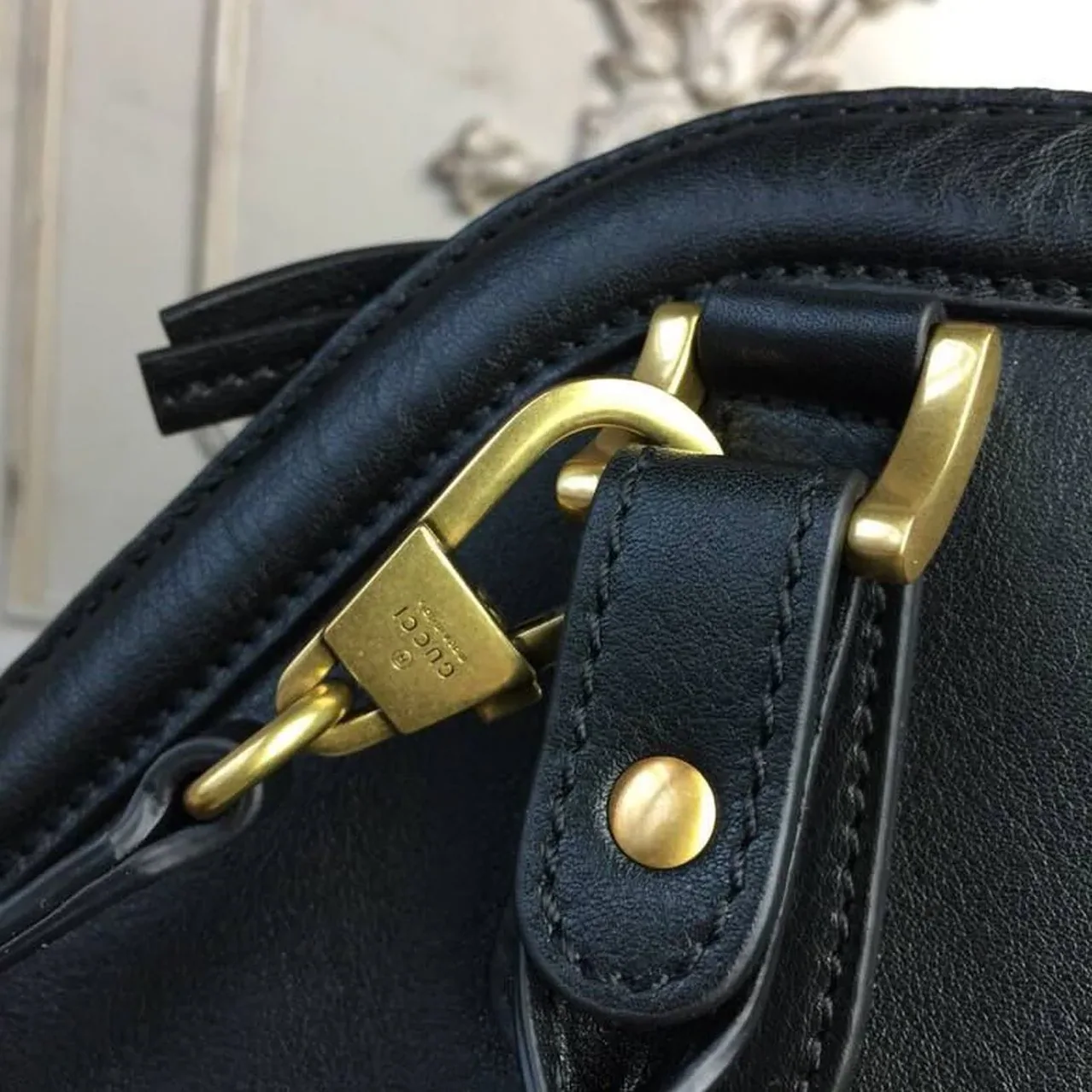 Gucci RE Medium Top Handle Bag Black /