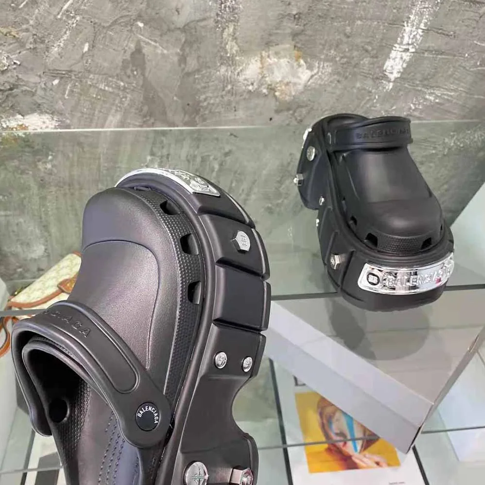 Balenciaga HardCrocs Sandal in Black Rubber for Women Balenciaga HardCrocs Sandal in Black Rubber for Women
