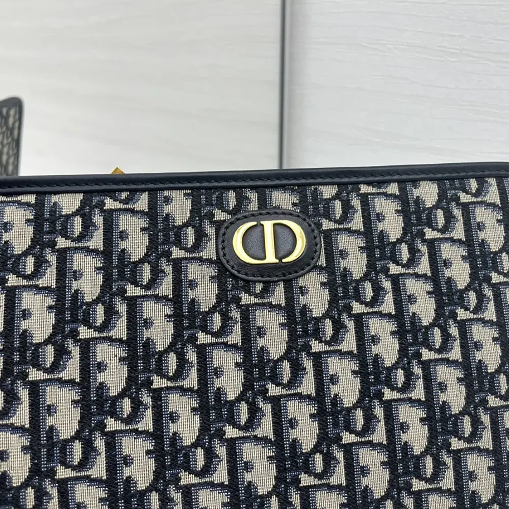 Dior 30 Montaigne Dea Pouch Blue Dior Oblique Jacquard for Women Dior 30 Montaigne Dea Pouch Blue Dior Oblique Jacquard for Women