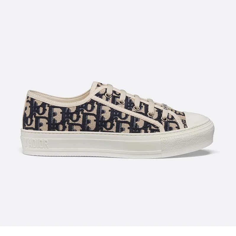 Dior Shoes Walk'n'Dior Sneaker in Oblique Embroidered Canvas for Women in Black Dior Shoes Walk'n'Dior Sneaker in Oblique Embroidered Canvas for Women in Black