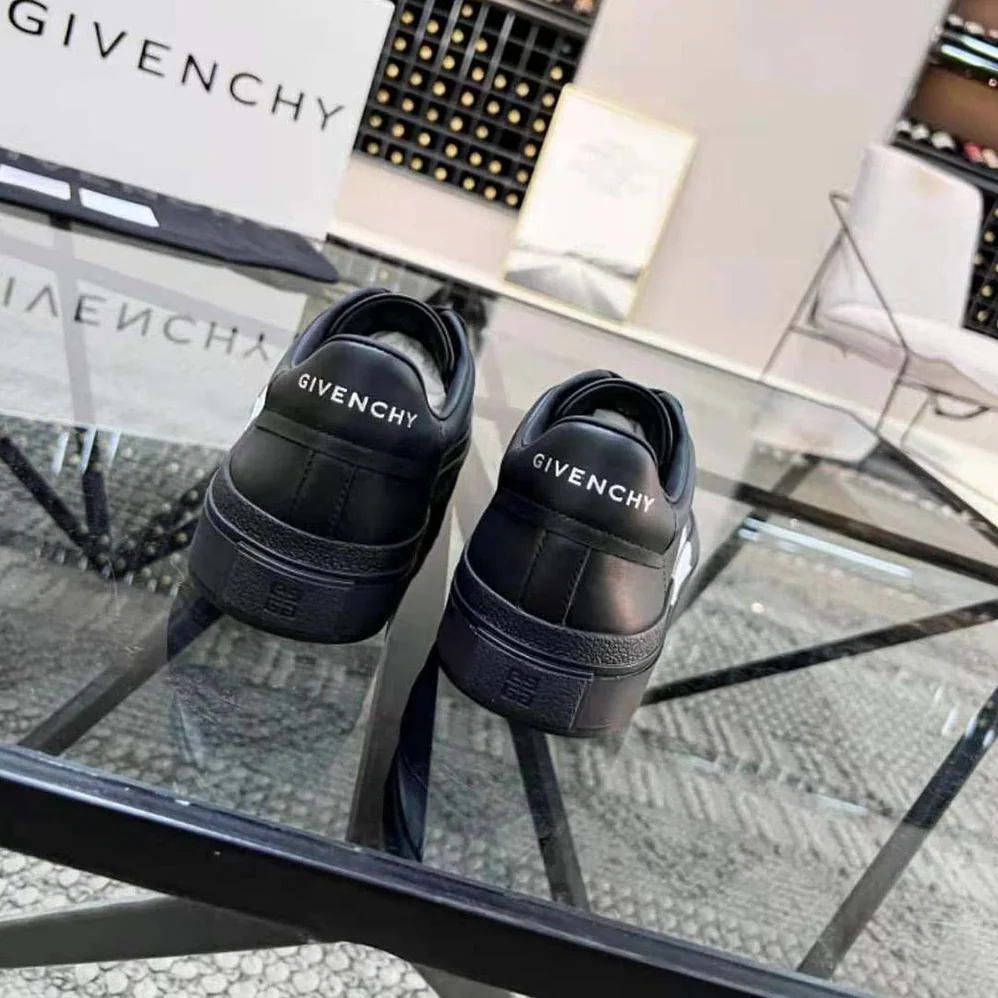 Givenchy City Sport Disney Castle Sneakers in Leather for Men in Black Givenchy City Sport Disney Castle Sneakers in Leather for Men in Black