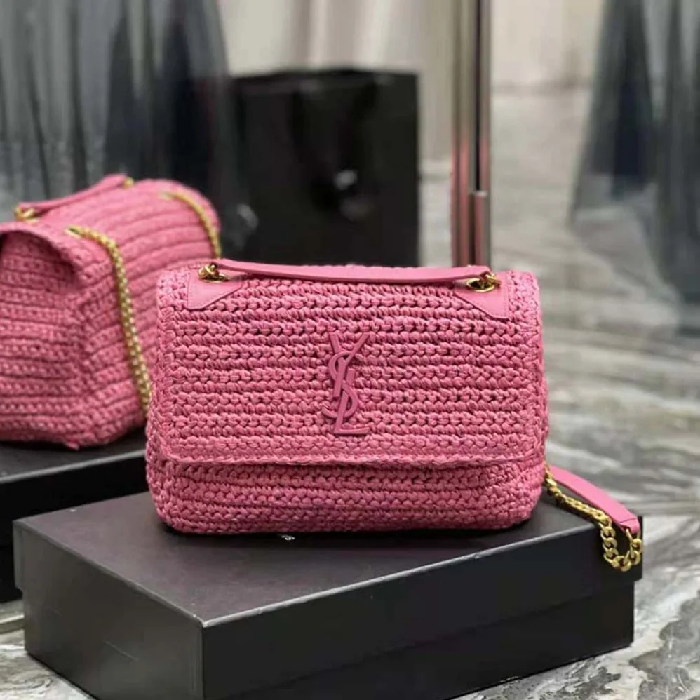 Saint Laurent YSL Niki Medium Chain Bag in Raffia and Leather for Women in Pink Saint Laurent YSL Niki Medium Chain Bag in Raffia and Leather for Women in Pink