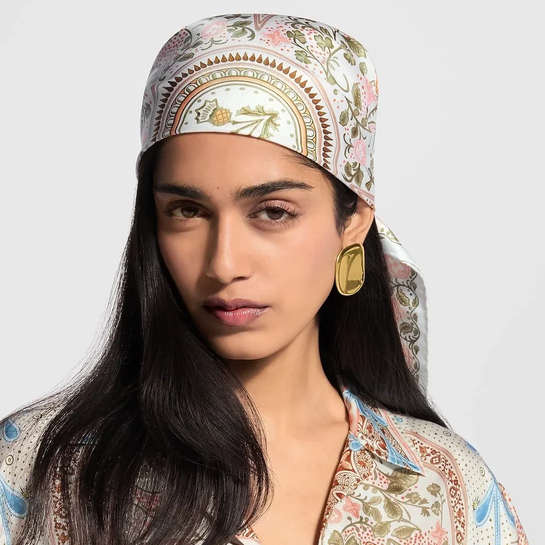Louis Vuitton Summer Garden Shawl Beige