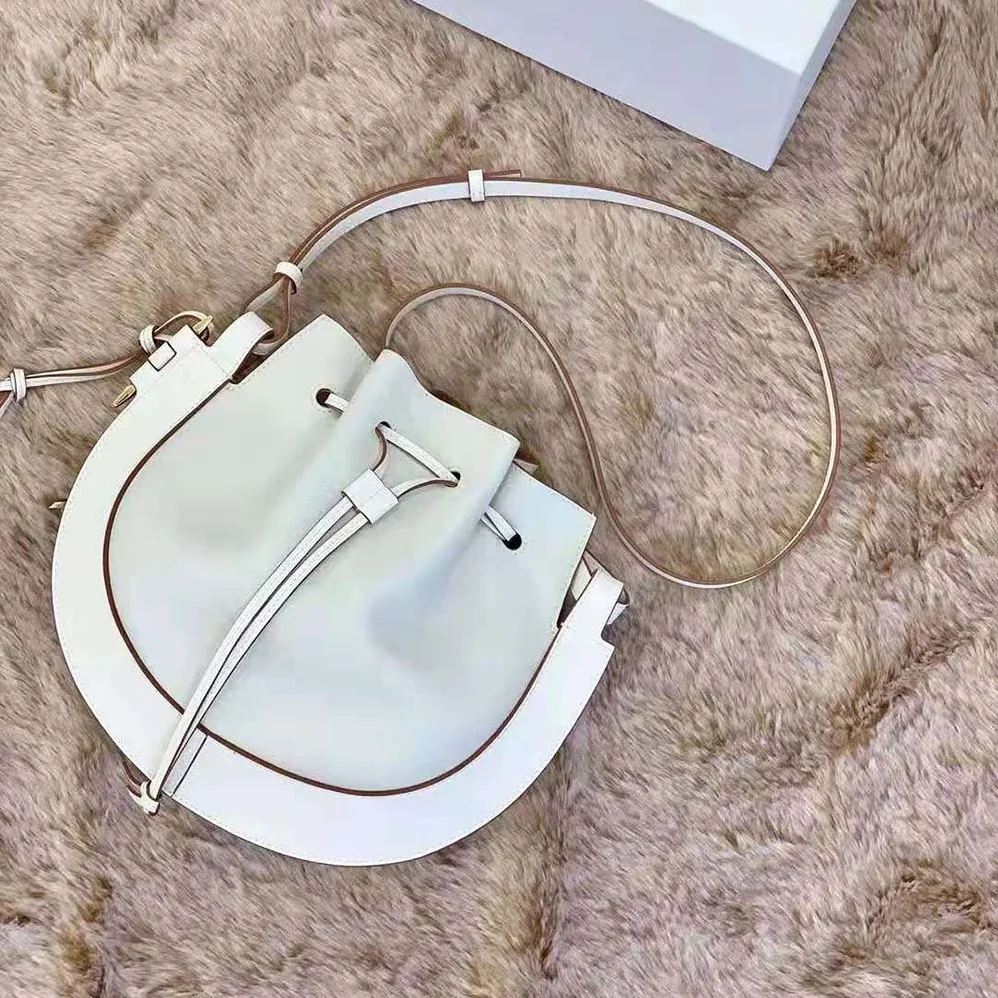 Loewe Horseshoe Bag in Nappa Calfskin for Women in White