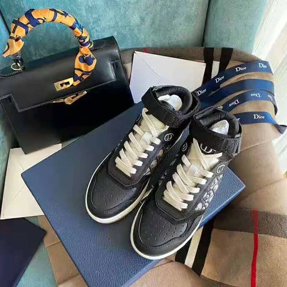 Dior B27 High-Top Sneaker Smooth Calfskin with Dior Oblique Jacquard for Men in Black Dior B27 High-Top Sneaker Smooth Calfskin with Dior Oblique Jacquard for Men in Black