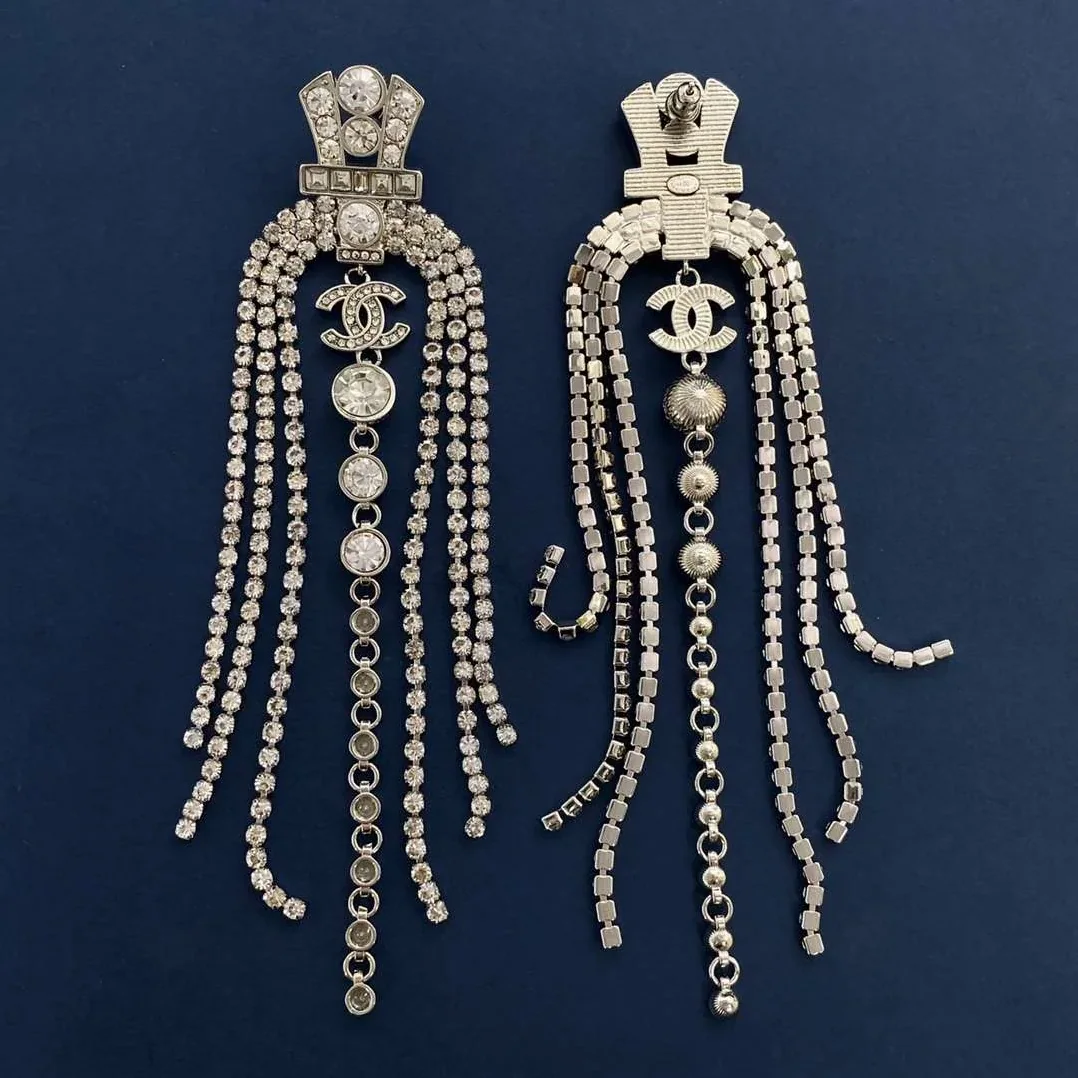 Chanel Tassel Claw Chain Earrings Silver Chanel Tassel Claw Chain Earrings Silver