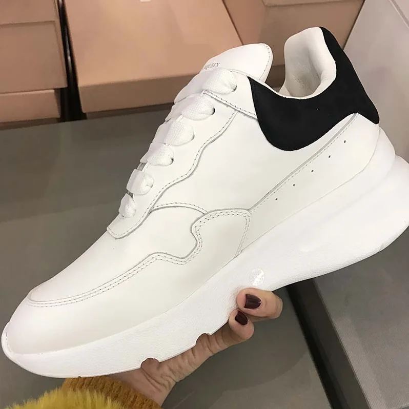 Alexander McQueen Runner Shoes for Unisex in White Alexander McQueen Runner Shoes for Unisex in White