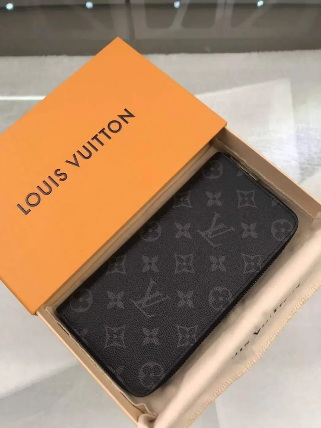 Louis Vuitton Zippy Wallet Vertical Monogram Eclipse Canvas