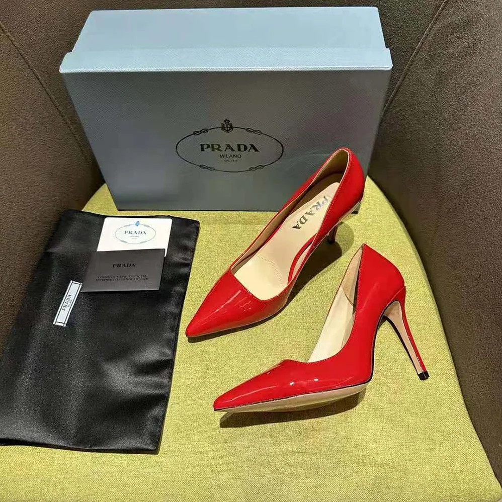 Prada Patent Leather Pumps for Women in Red Prada Patent Leather Pumps for Women in Red