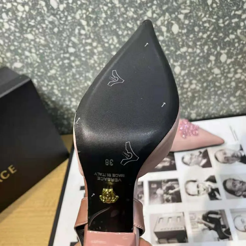 Versace La Medusa Satin Sling-Back Pumps in 105 mm Heel for Women in Pink Versace La Medusa Satin Sling-Back Pumps in 105 mm Heel for Women in Pink