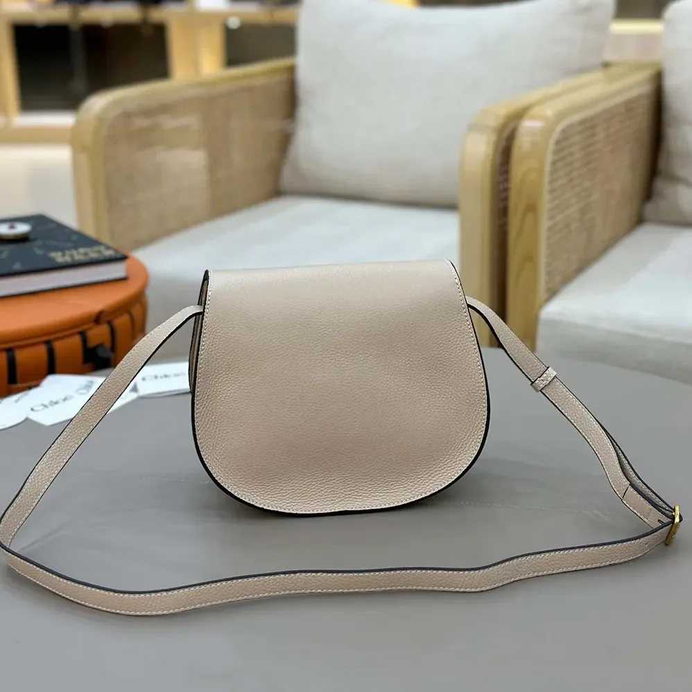 Chloe Marcie Saddle Bag is Crafted Leather for Women Chloe Marcie Saddle Bag is Crafted Leather for Women