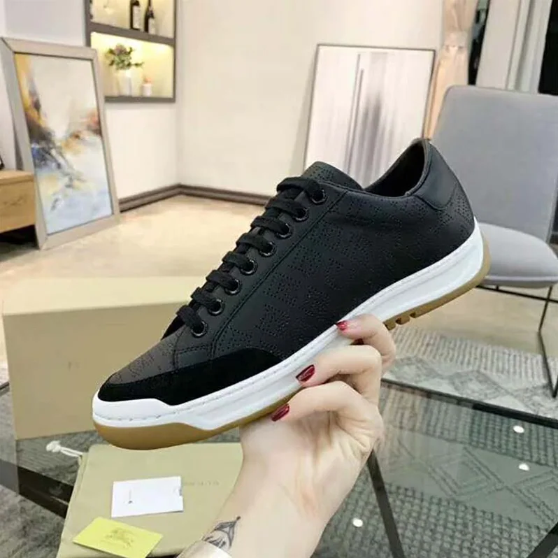 Burberry Shoes Logo Print Leather Sneakers for Men in Black Burberry Shoes Logo Print Leather Sneakers for Men in Black