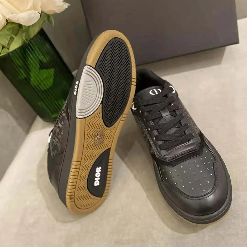 Dior World Tour B27 Low-Top Sneaker for Men in Black Dior World Tour B27 Low-Top Sneaker for Men in Black